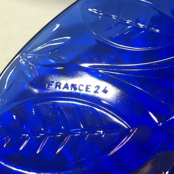 Avon VTG Exclusive Design~Royal Sapphire Collection Gravy Boat With Under Tray - Picture 9 of 12